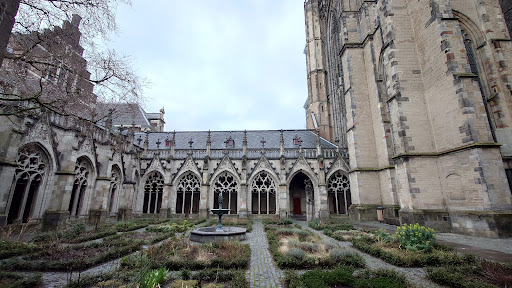 Pandhof van de Dom - Thumbnail