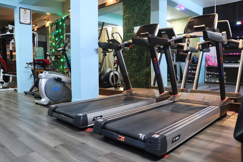 Female Fitness Studio Only For Ladies