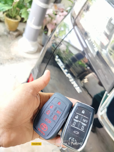 TUKANG KUNCI KAMPUNG RAWAI