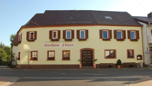 Zum Löwen - Gasthaus & Hotel - Thumbnail