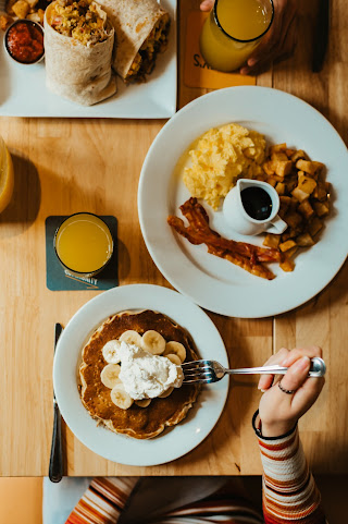 Massey's Kitchen by null