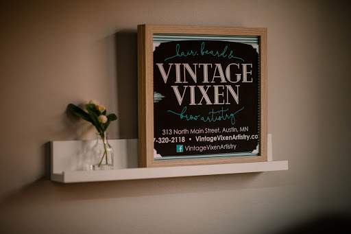 Vintage Vixen Artistry - Thumbnail