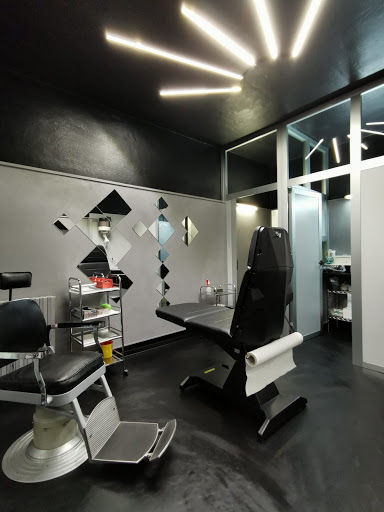 Mauri's Tattoo & Gallery - Mauri Manolibera Tattoo | Borgomanero - Thumbnail