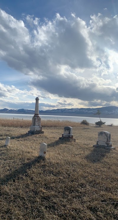 Lavenia Cemetery