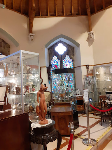 Holden Wood Antiques Ltd - Thumbnail