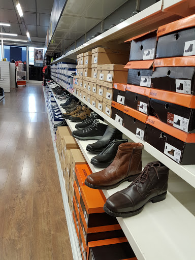 LA HALLE AUX CHAUSSURES BLOIS AUCHAN Gallery - France