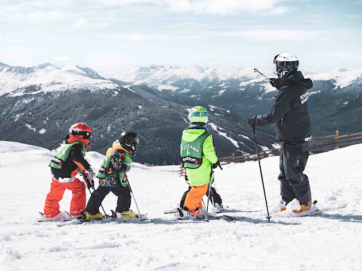 Arc Aventures By Evolution 2 Skiing School