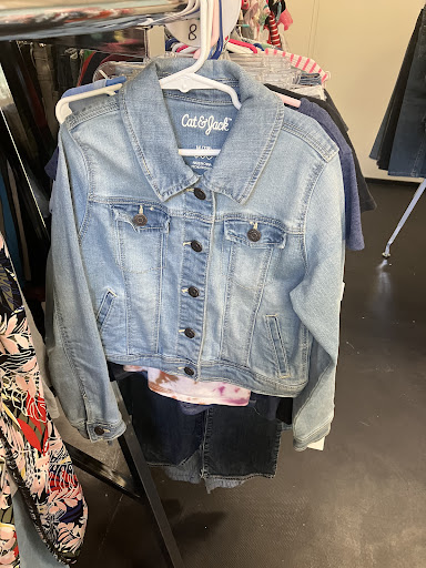 Illy’s Closet - Thumbnail