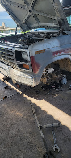 Hunter motor's garage