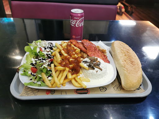 Photo 3 - Food's time