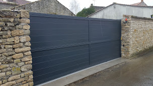 Photo n°6 de Menuiserie Rainaud Nicolas - Charpente - Aménagement - Isolation, Talmont-Saint-Hilaire à Talmont-Saint-Hilaire (Atelier de menuiserie)