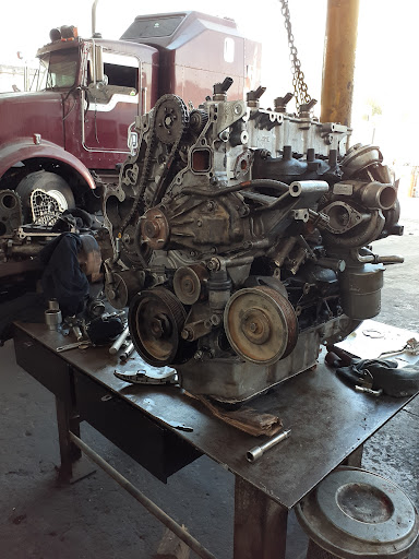 Taller Mecanico 3 hermanos