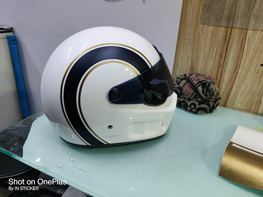 Helmet Stickering post image