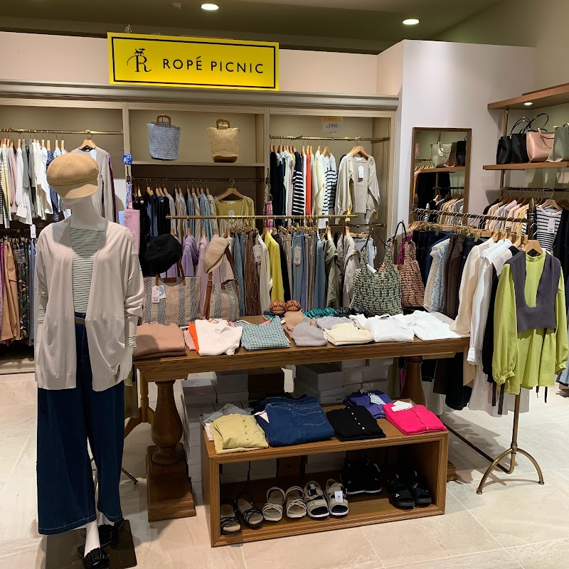 JUN / ROPÉ 酒々井プレミアムアウトレット