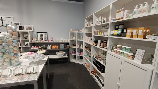 Bliss Jewelry & Gift Boutique Gallery - Canada