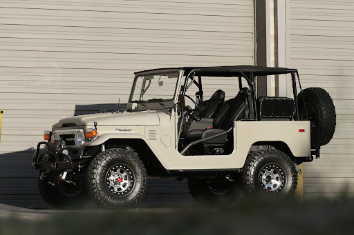 Red Line Land Cruisers - Thumbnail