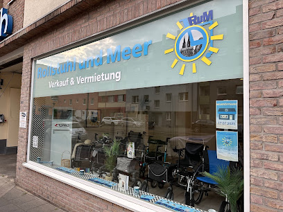 Rollstuhl und Meer