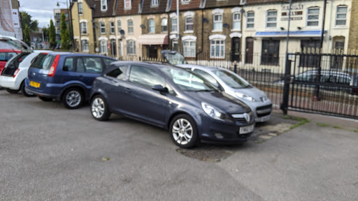 Les Small Cars