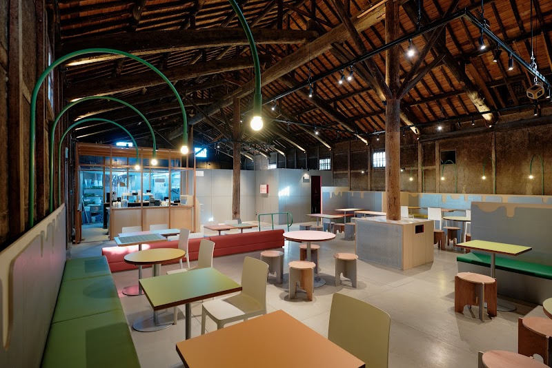 過保護フルーツパーラー （カフェ＆過保護フルーツ直売）