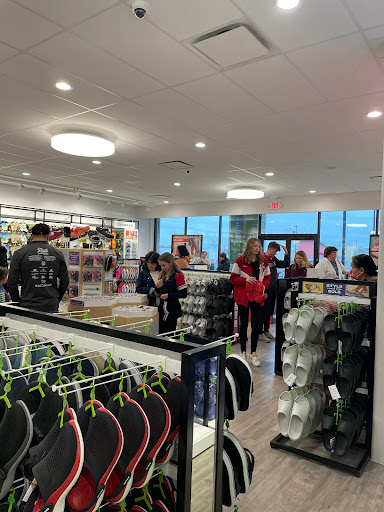 Crocs at Tanger Outlets Lancaster - Thumbnail