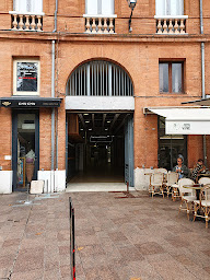 Photo n°4 de Shopping School Jean Claude Aubry à Toulouse (Magasin de cosmétiques)