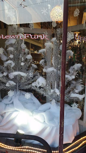 Uptown Funk Spruce Pine - Thumbnail
