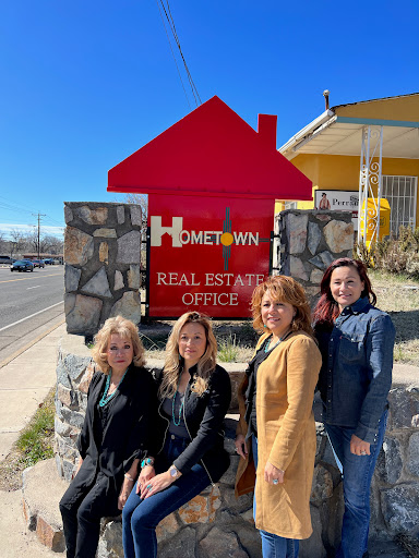 Lynette Holguin, Hometown Real Estate - Thumbnail