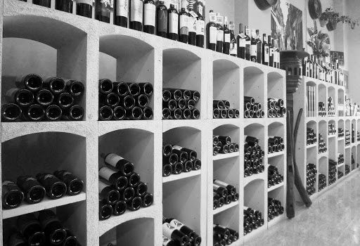 VINOTERÍA LOS CHILINES JUMILLA. Vinos Jumilla