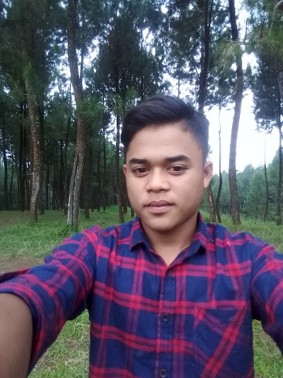 Photos of Top Selfie Brongkol