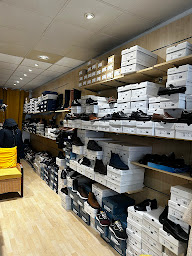 Photo n°14 de Opportunité Chaussures à Paris (Magasin de chaussures)