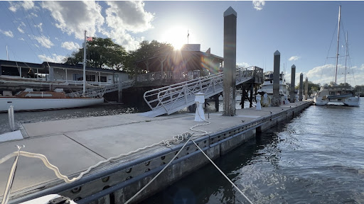 Thunderbolt Marine Inc. & Thunderbolt Marina Gallery - United States