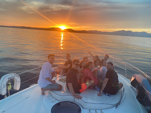 Holls Boat Charter - Thumbnail