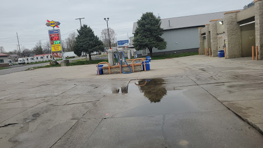 Lagrange quick mart - Visual