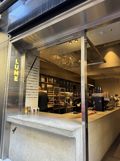 Lune Croissanterie Brisbane CBD Logo