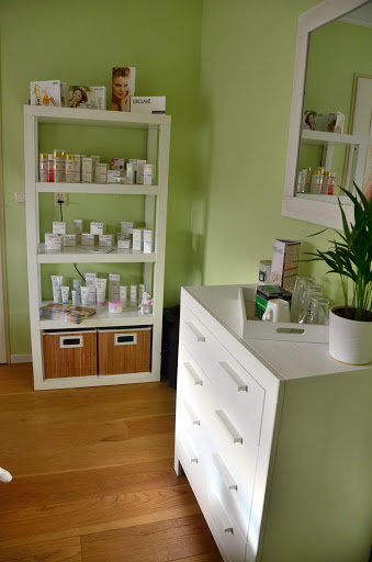 Schoonheidsspecialiste & Pedicure Naturelle - Thumbnail