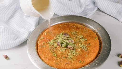 Baba Kunafa - Visual