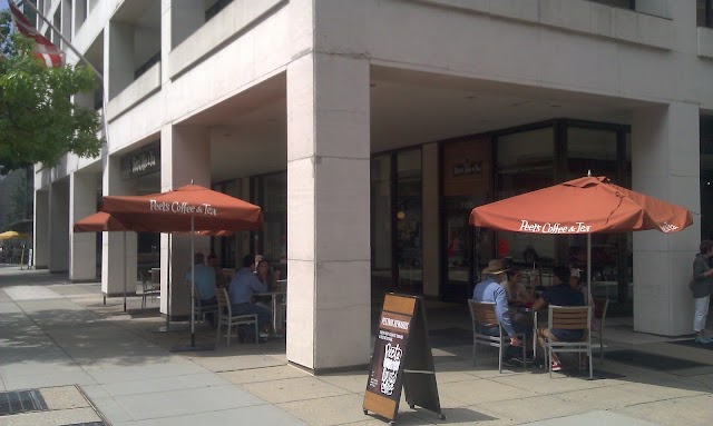 Peet's Coffee & Tea