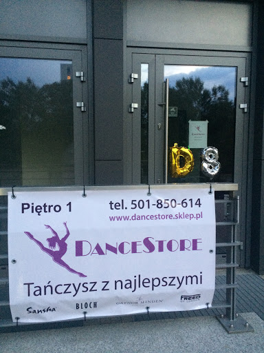 DanceStore