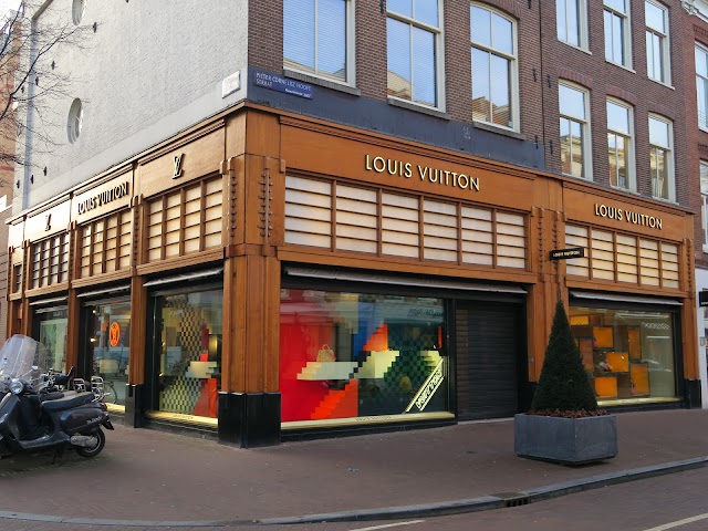 Mapstr - Shopping Louis Vuitton Amsterdam - Luxury, Cafe / views