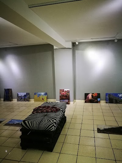 Photos of DinQ Art Gallery