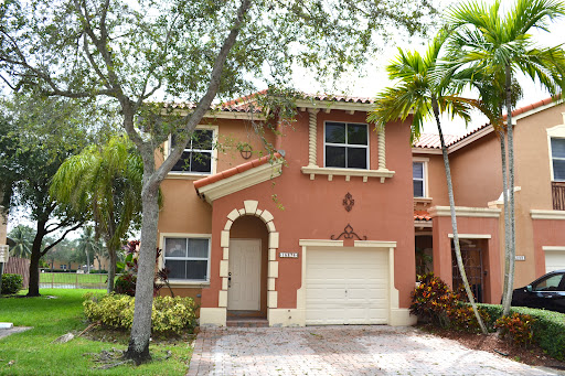 Luis & Mari Realtors in Florida - Thumbnail