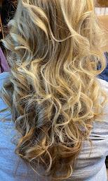 Photo n°9 de Valerie Coiffure à domicile à Aulnay-sous-Bois (Salon de coiffure)