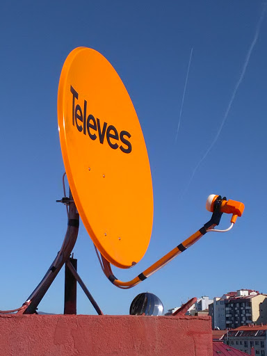 ESYTEGA | Electricidad, Placas solares y Telecomunicaciones (Electricista, Antenas de TDT y satélite)