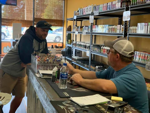 C & M Tobacco & Vapes - Thumbnail