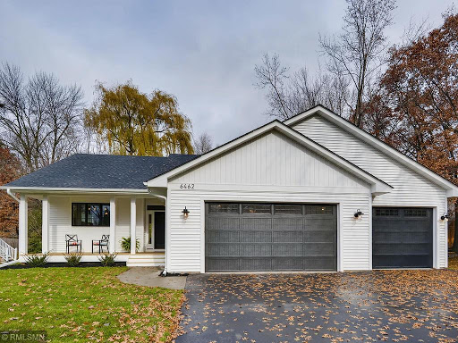 Emily Cox, LaBelle Real Estate Group Inc - Thumbnail