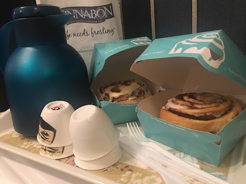 Cinnabon Kiosk - Aziz Mall, Author: امرأة لكل الفصول