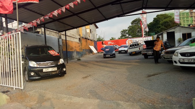 Isurupura Auto Mart, Author: Abdul Kuddoos Mohamed Shafran