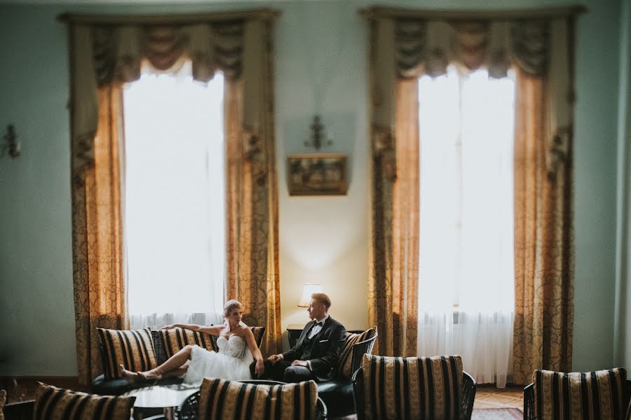 Photographe de mariage Tomasz Mosiądz (vintageartstudio). Photo du 31 août 2022