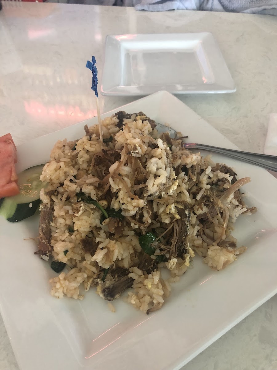 Amazing Kalua pork fried rice. Highly recommend for some local flavor!