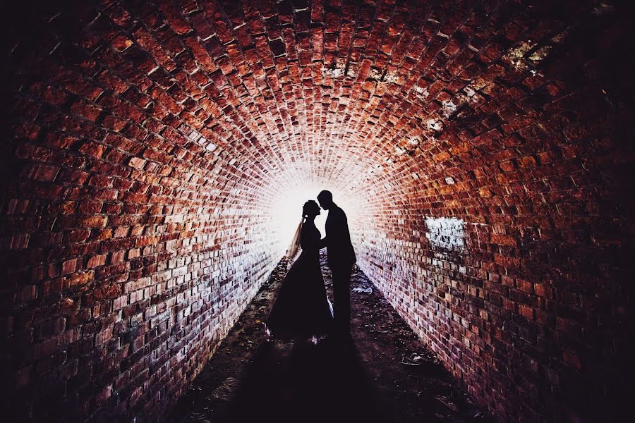 Fotógrafo de casamento Bartosz Wyrobek (wyrobek). Foto de 15 de janeiro 2014